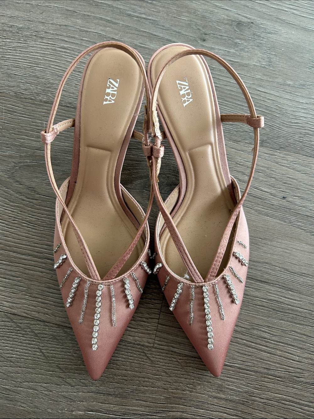 ZARA Pink blush Embellished Pointed-Toe Slingback heel. Never used!! 6us